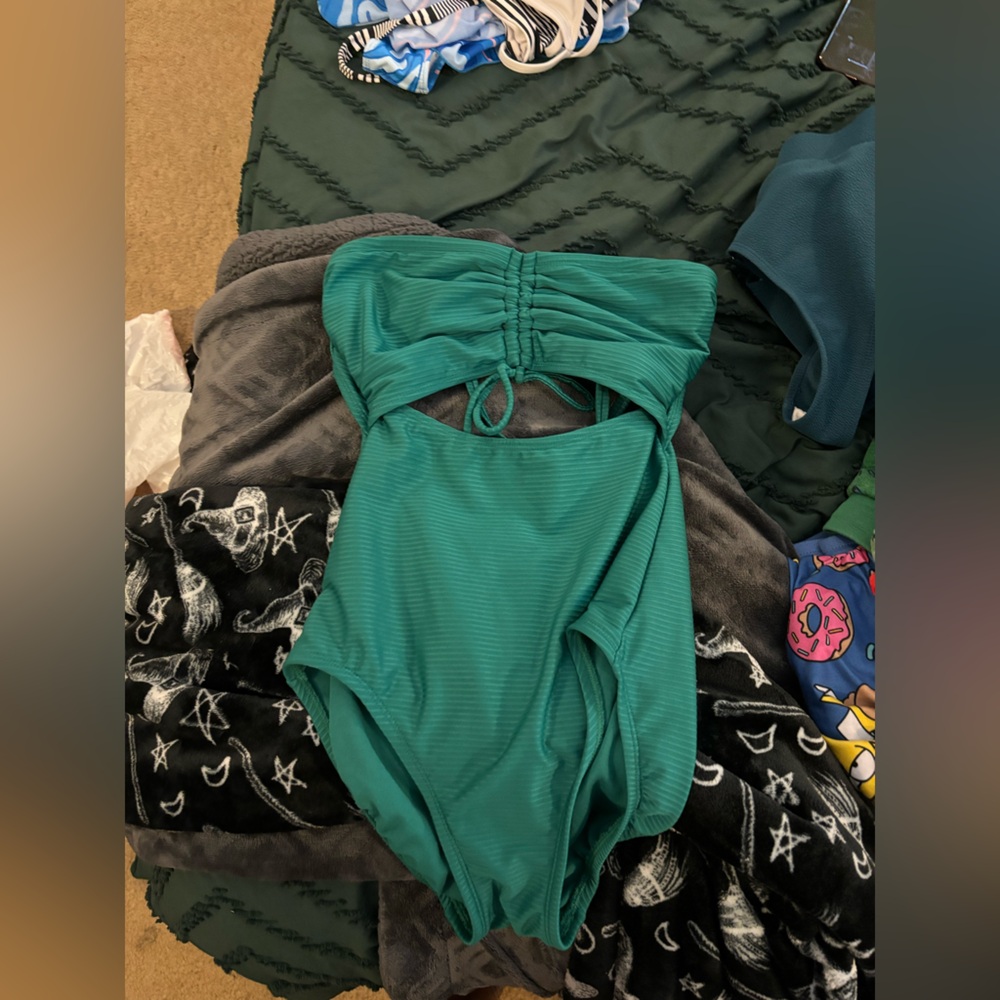 one piece swim suit